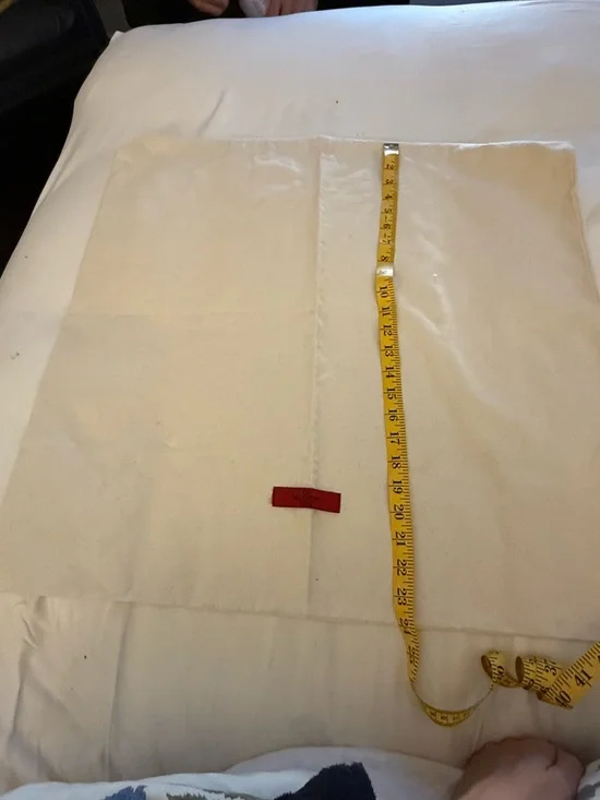 Large Valentino dust bag with Red Logo Tab - Picture 3 of 5